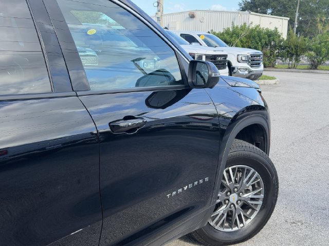 Used 2026 Chevrolet Traverse LT w/ Driver Confidence Package FWD image 15