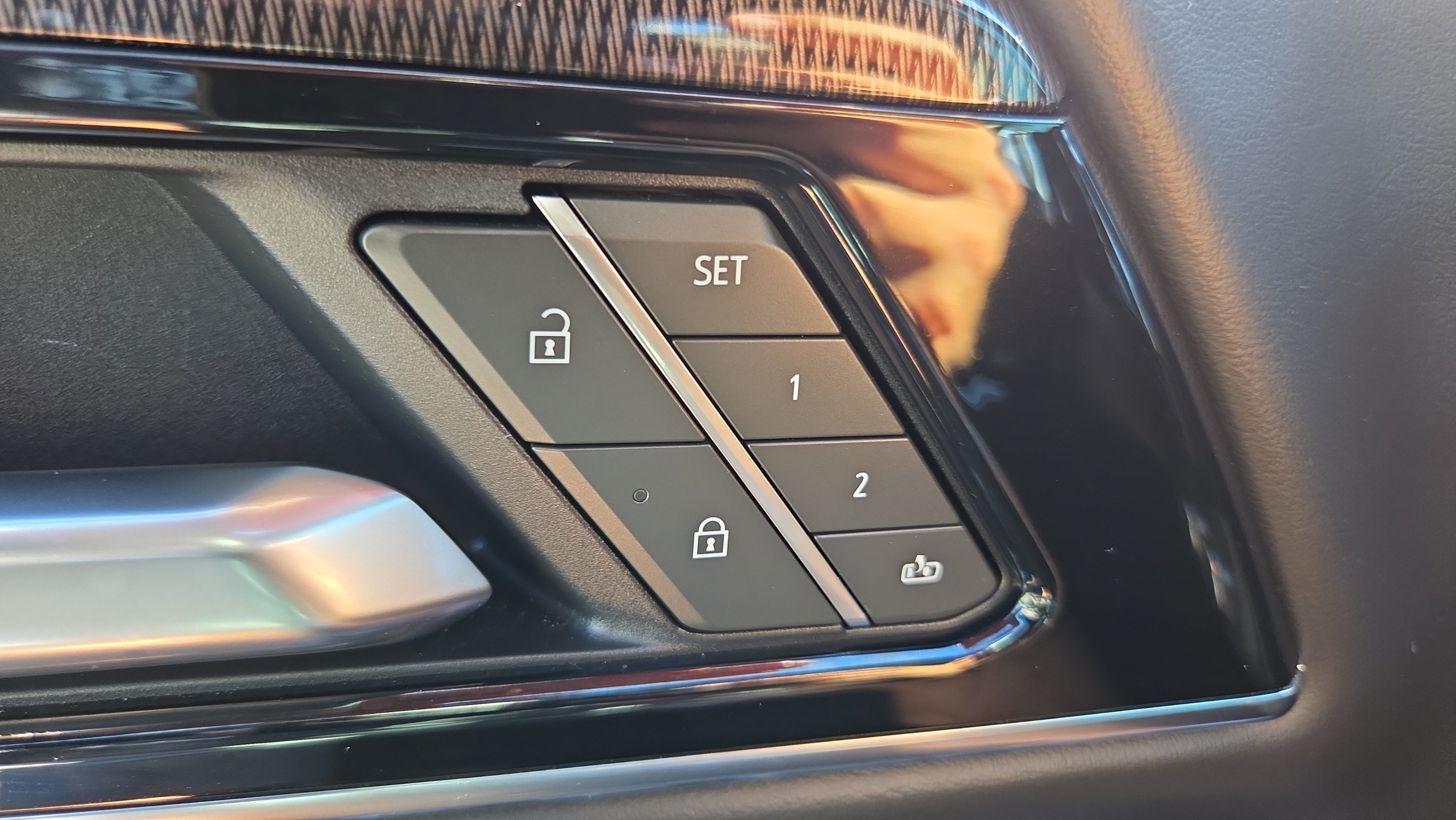 Certified 2025 GMC Yukon Elevation AWD/4WD image 28