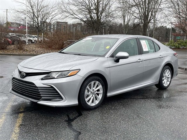 Used 2023 Toyota Camry LE image 1