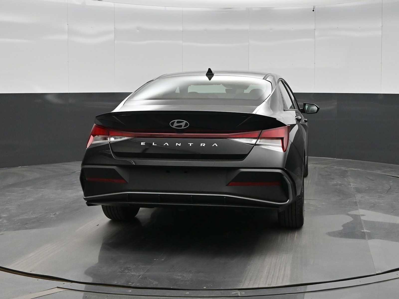 New 2026 Hyundai Elantra Sport FWD image 6