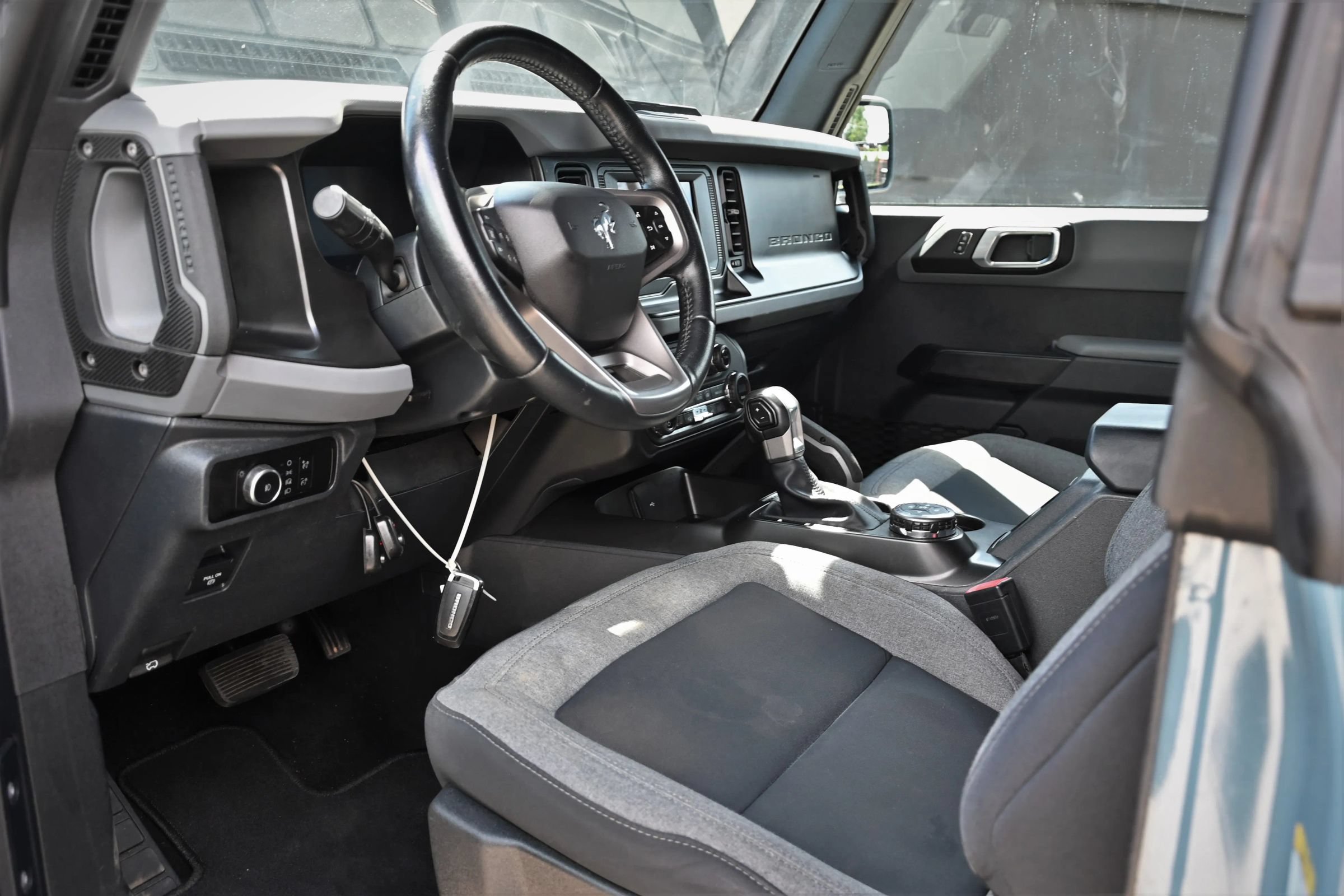 Used 2023 Ford Bronco Big Bend w/ Sasquatch Package AWD/4WD image 24