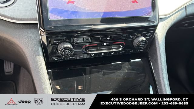 Used 2021 Jeep Grand Cherokee L Limited AWD/4WD image 18