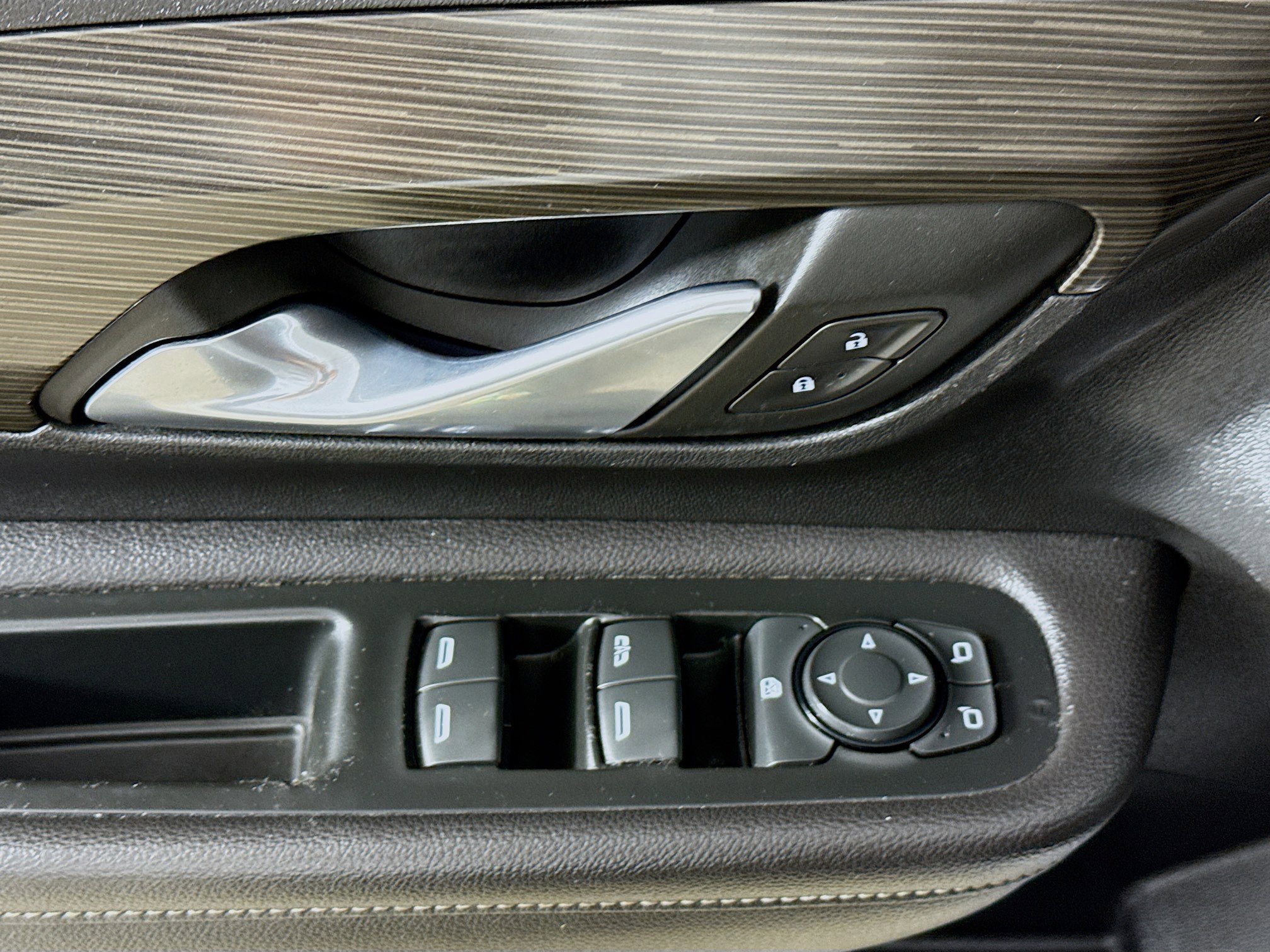 Used 2022 GMC Terrain SLE w/ Driver Convenience Package image 20