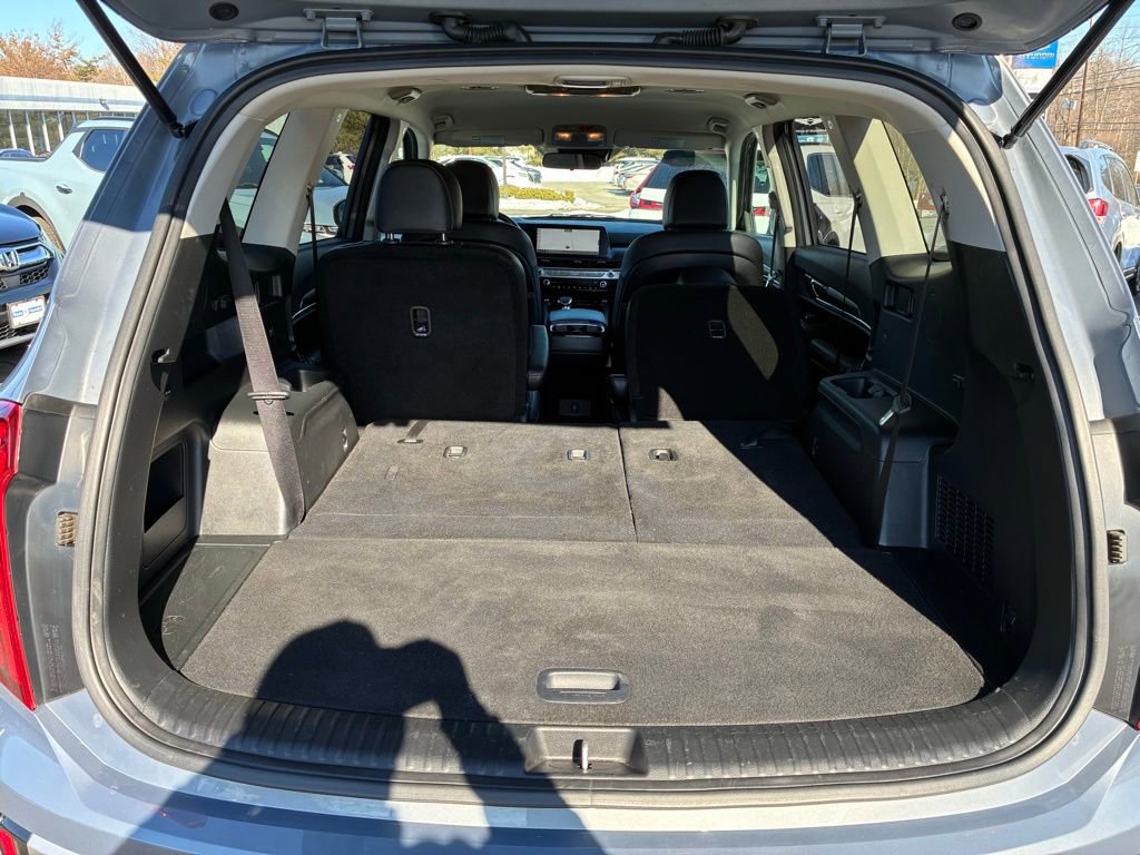 Used 2023 Kia Telluride S image 12