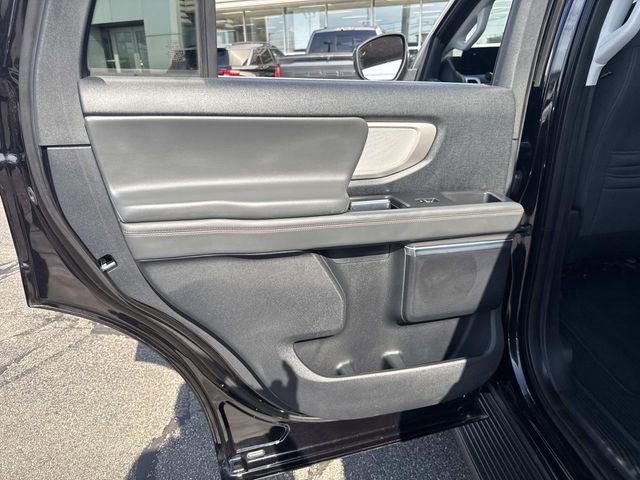 Certified 2025 Ford Expedition Active image 21