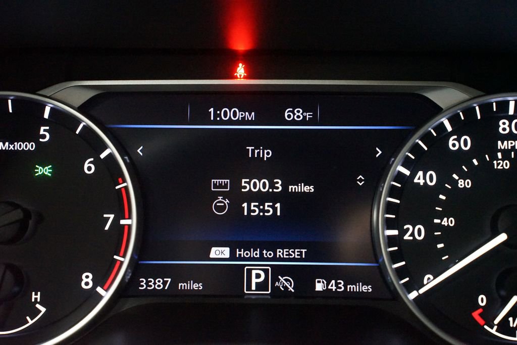 Used 2025 Nissan Sentra SV image 16