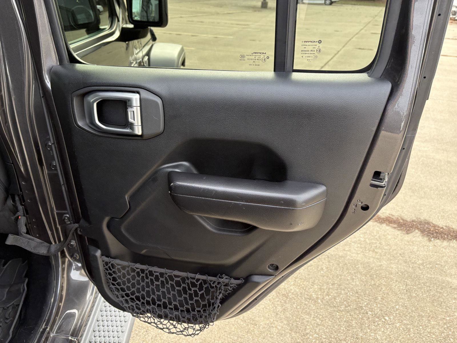 Used 2020 Jeep Wrangler Unlimited Sport S image 13