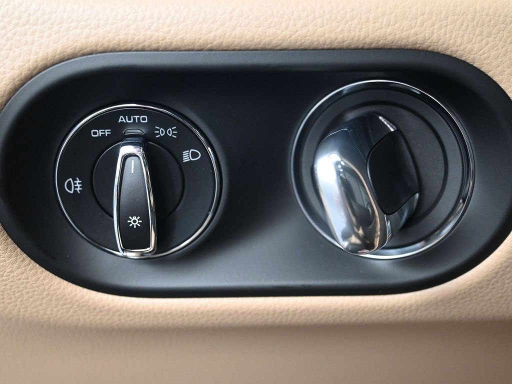 New 2026 Porsche Macan S image 23