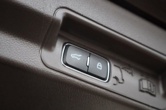 Used 2022 Ford Explorer Platinum w/ Equipment Group 601A image 36