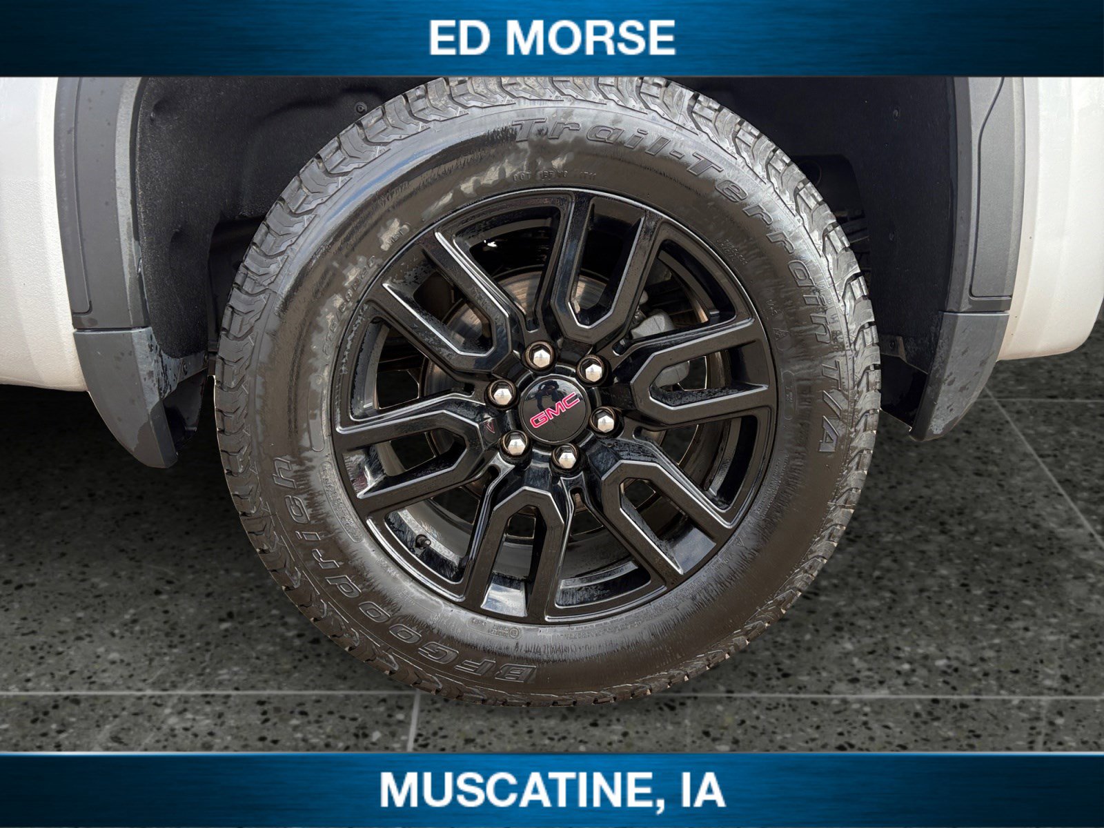 Used 2022 GMC Sierra 1500 Elevation w/ LPO, Elevation Black Package image 10