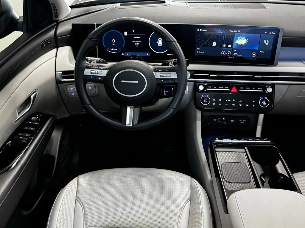 Used 2025 Hyundai Tucson Limited image 11