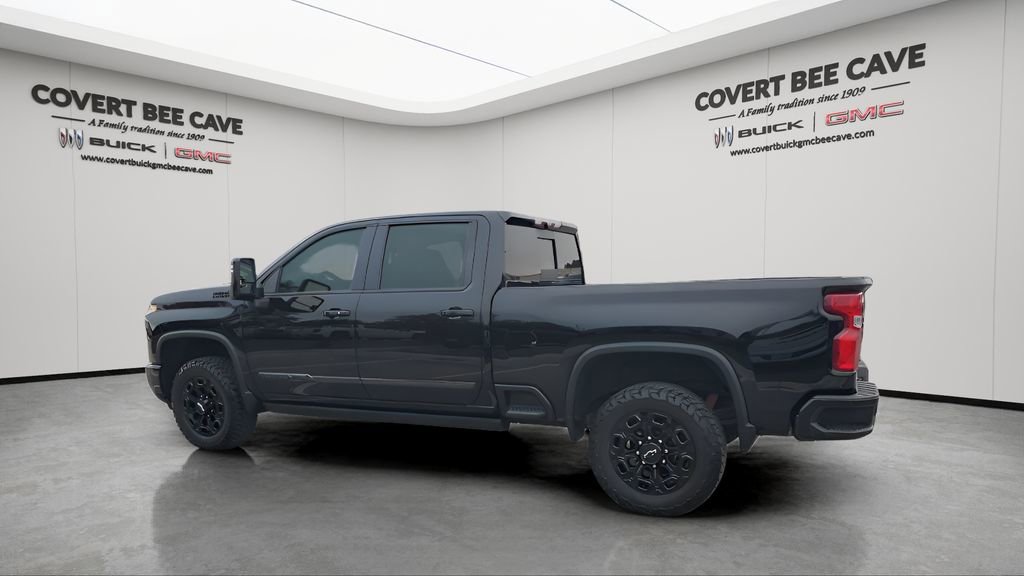 Used 2024 Chevrolet Silverado 2500 High Country w/ Midnight Edition image 6