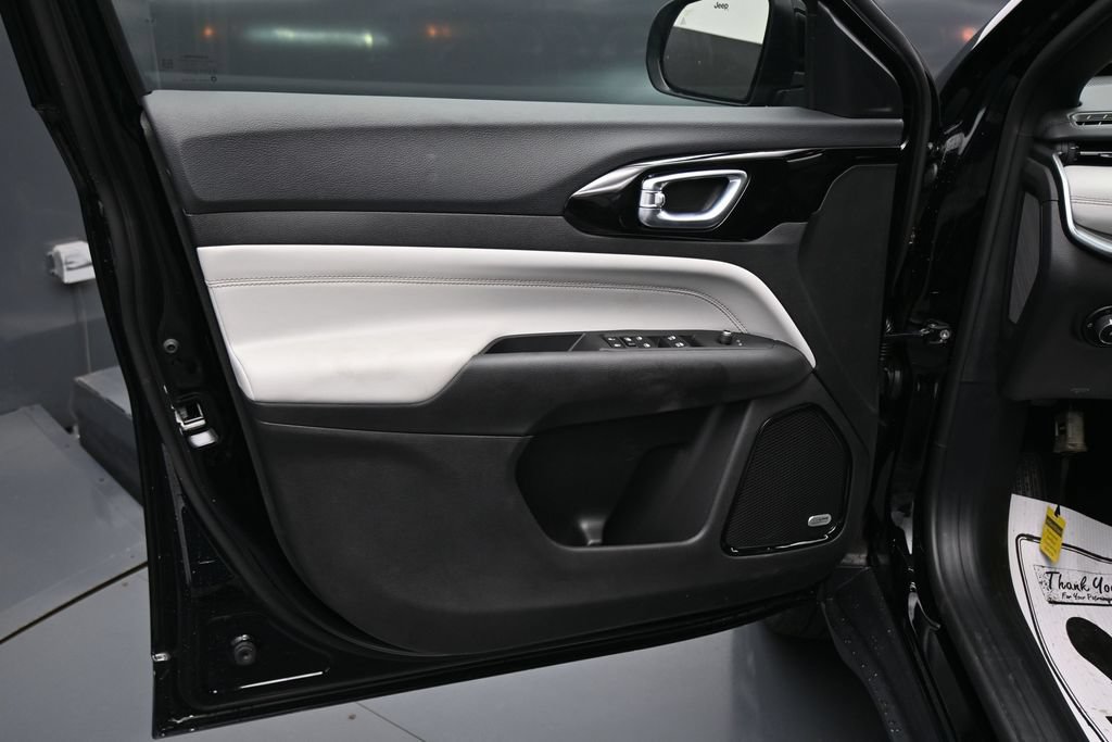 New 2027 Jeep Compass Limited AWD/4WD image 11