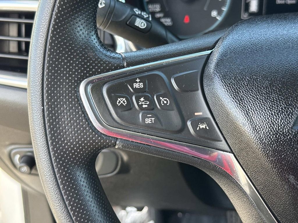 Used 2020 Chevrolet Equinox LS image 37