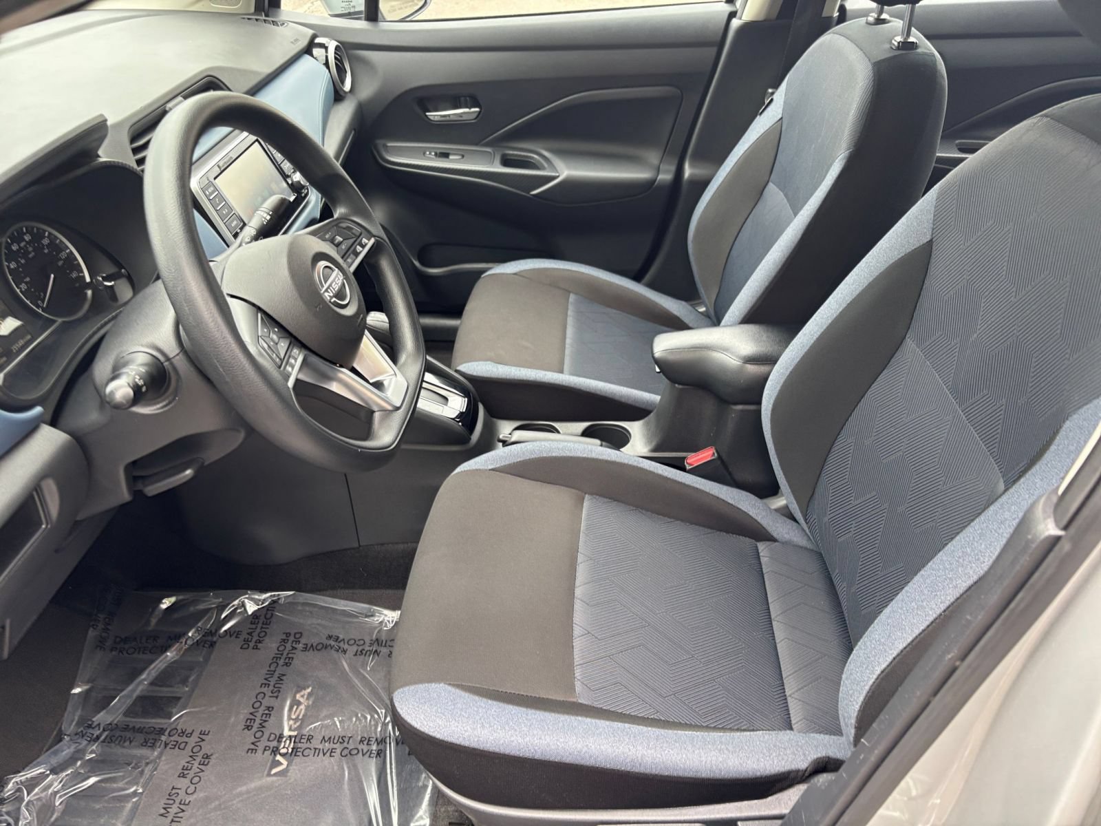 Used 2025 Nissan Versa SV FWD image 25