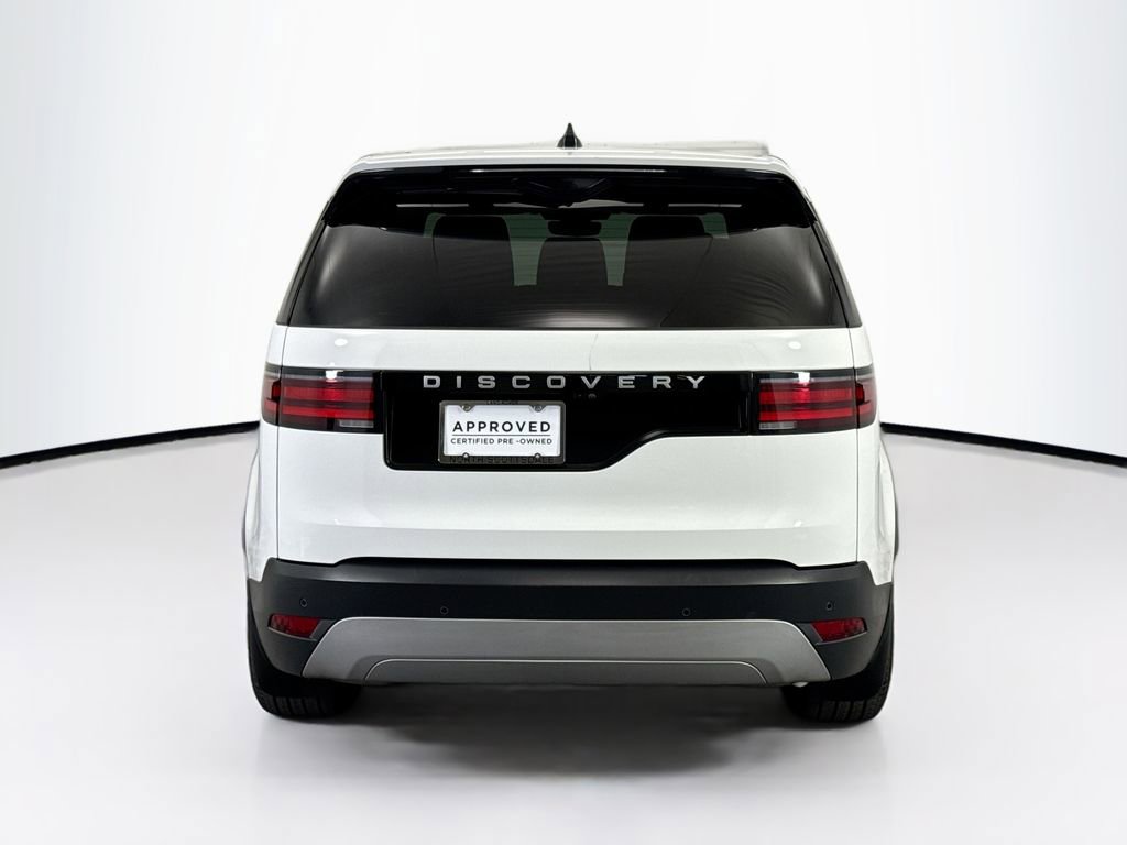 Certified 2025 Land Rover Discovery S image 6