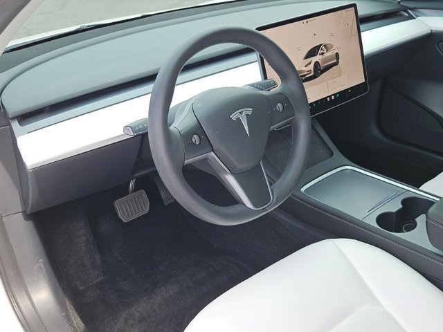 Used 2023 Tesla Model 3 Standard Range RWD image 10