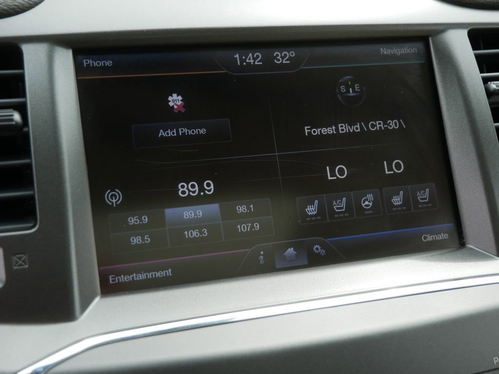 Used 2013 Lincoln MKS AWD image 26