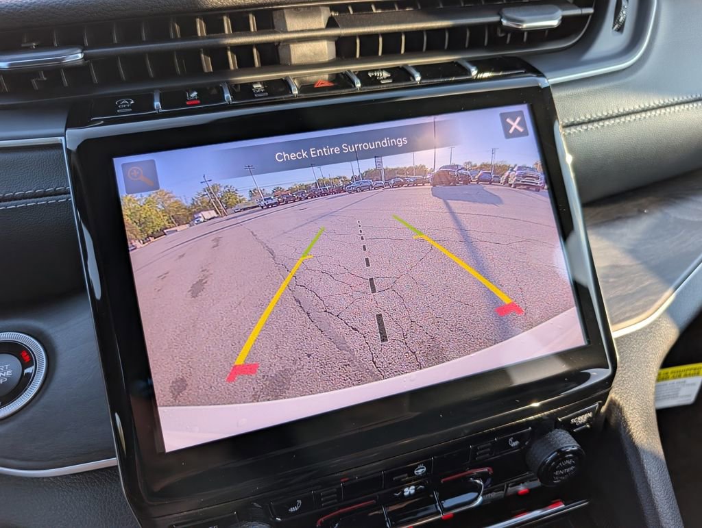 New 2025 Jeep Grand Cherokee Limited image 25