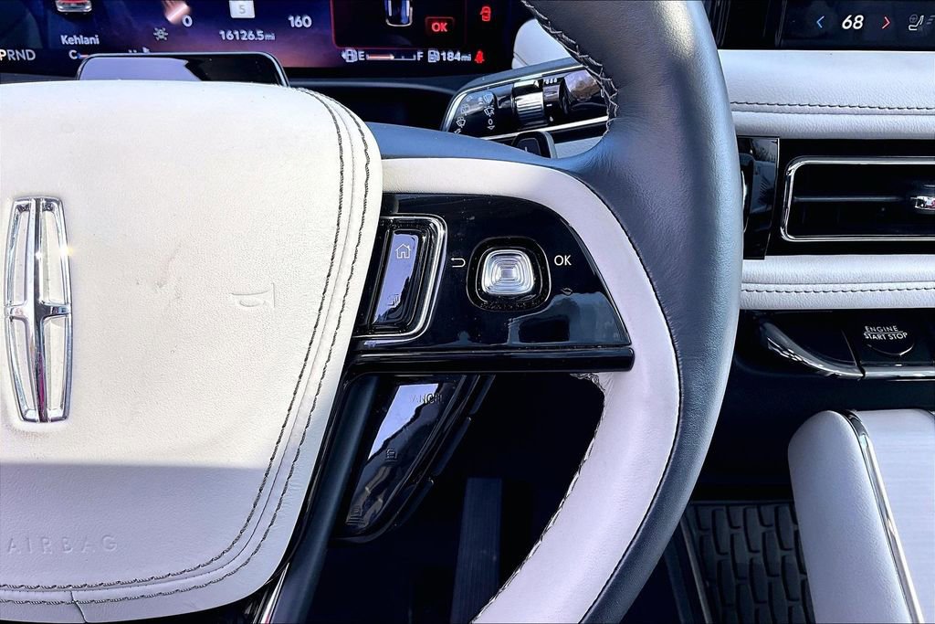 Certified 2025 Lincoln Aviator Reserve w/ Equipment Group 201A image 19