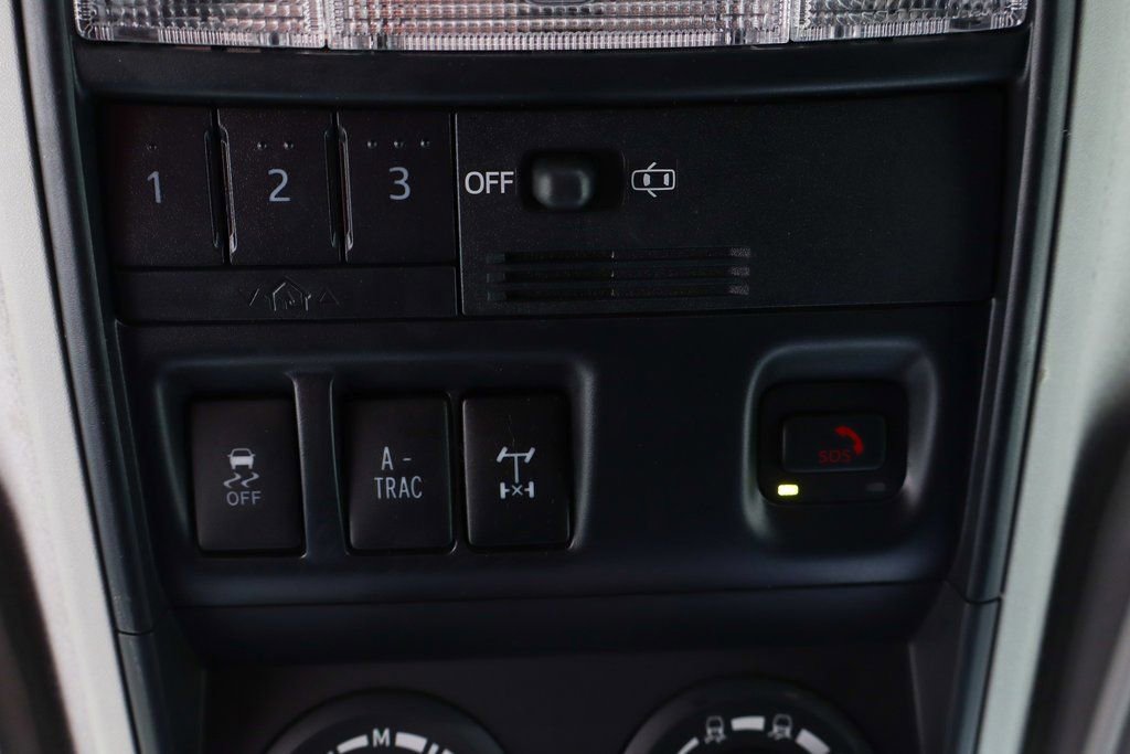 Used 2022 Toyota 4Runner TRD Off-Road Premium image 29