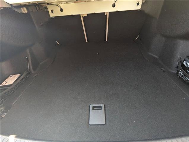 Used 2017 Mercedes-Benz C 300 Sedan image 6