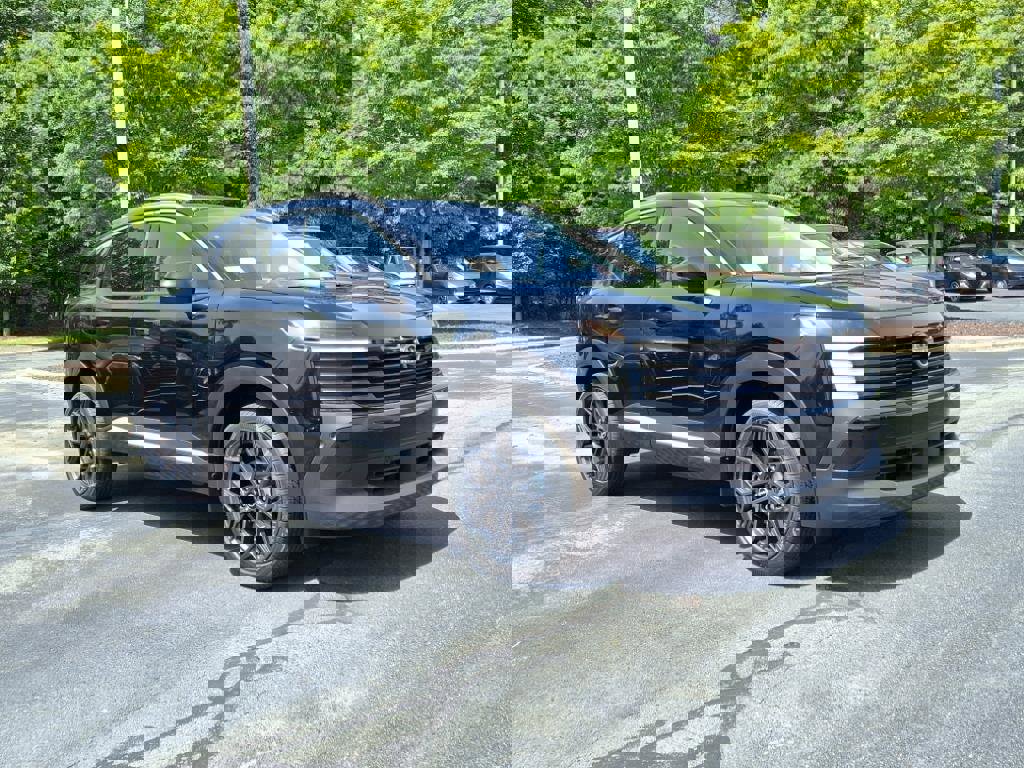 New 2025 Nissan Kicks SR image 1