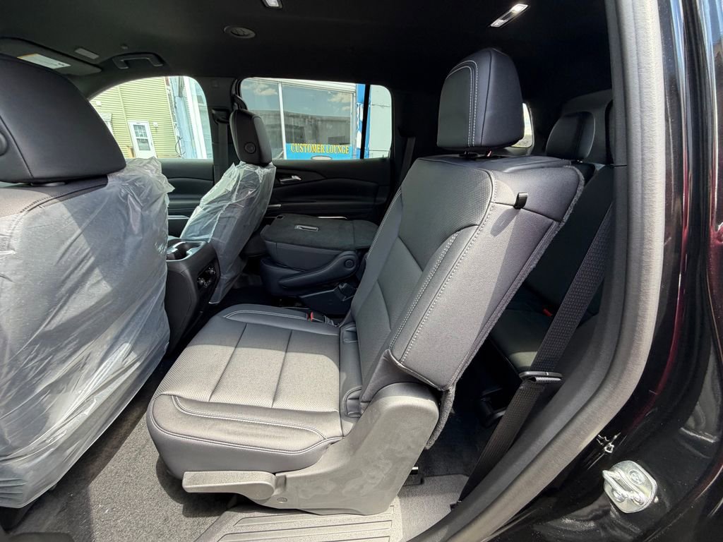 New 2026 Chevrolet Traverse LT AWD/4WD image 12