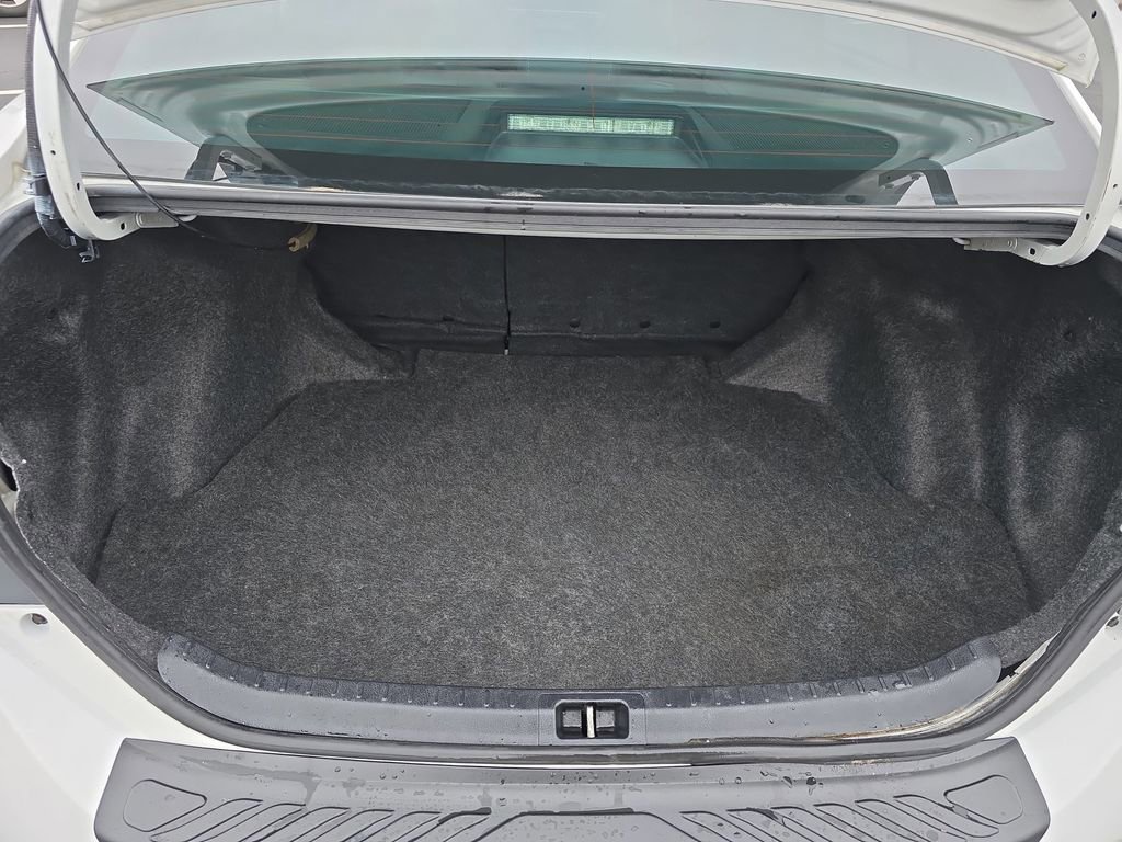 Used 2015 Toyota Corolla L image 12