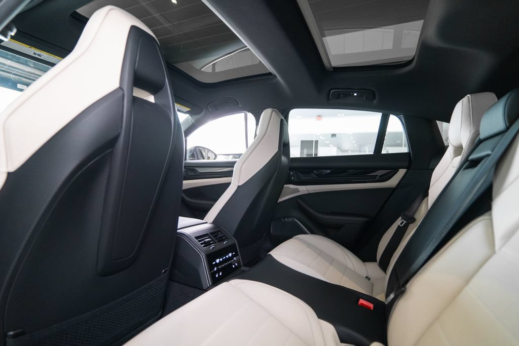 New 2026 Porsche Panamera 4 E-Hybrid AWD/4WD image 16
