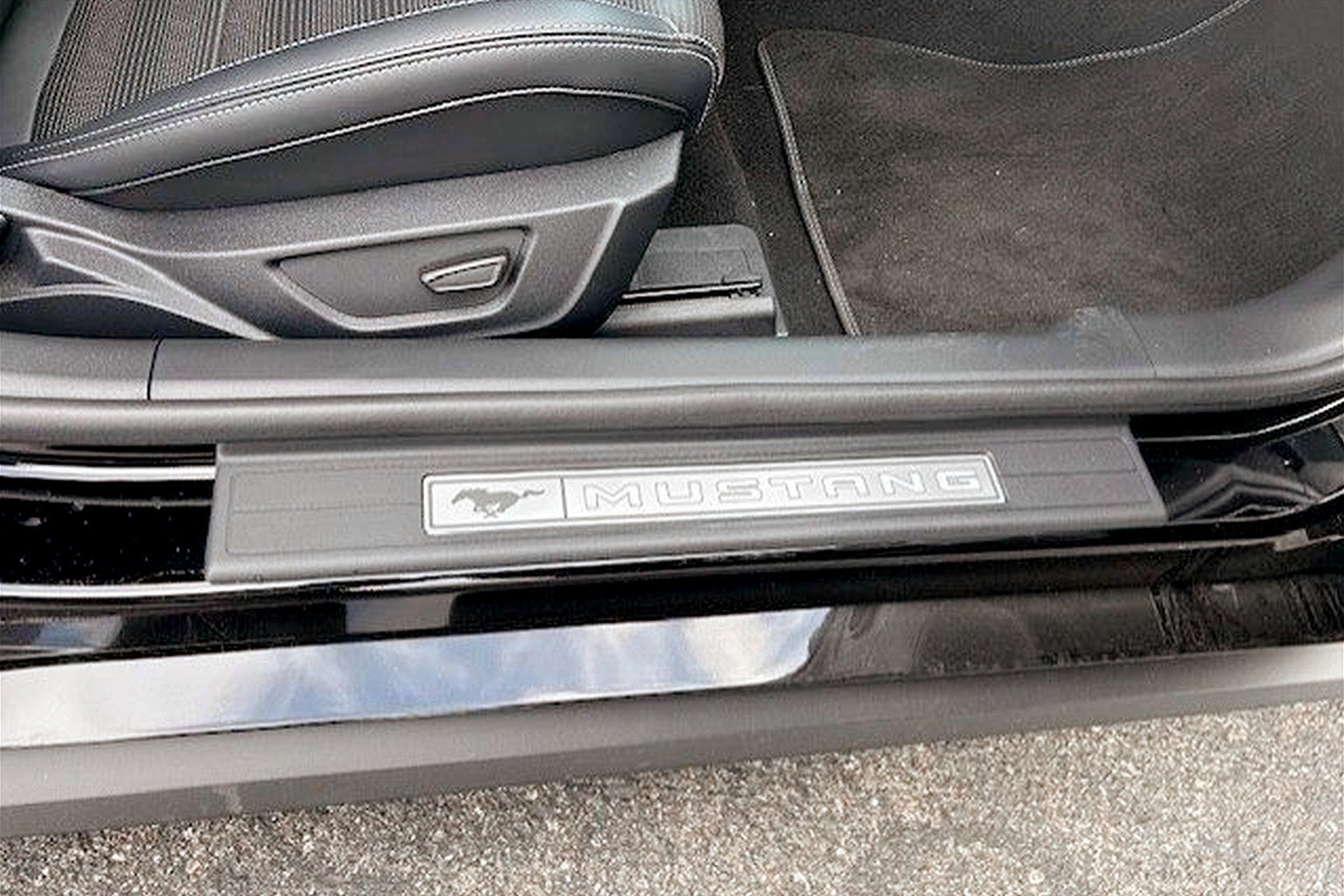 Used 2024 Ford Mustang GT Premium image 26