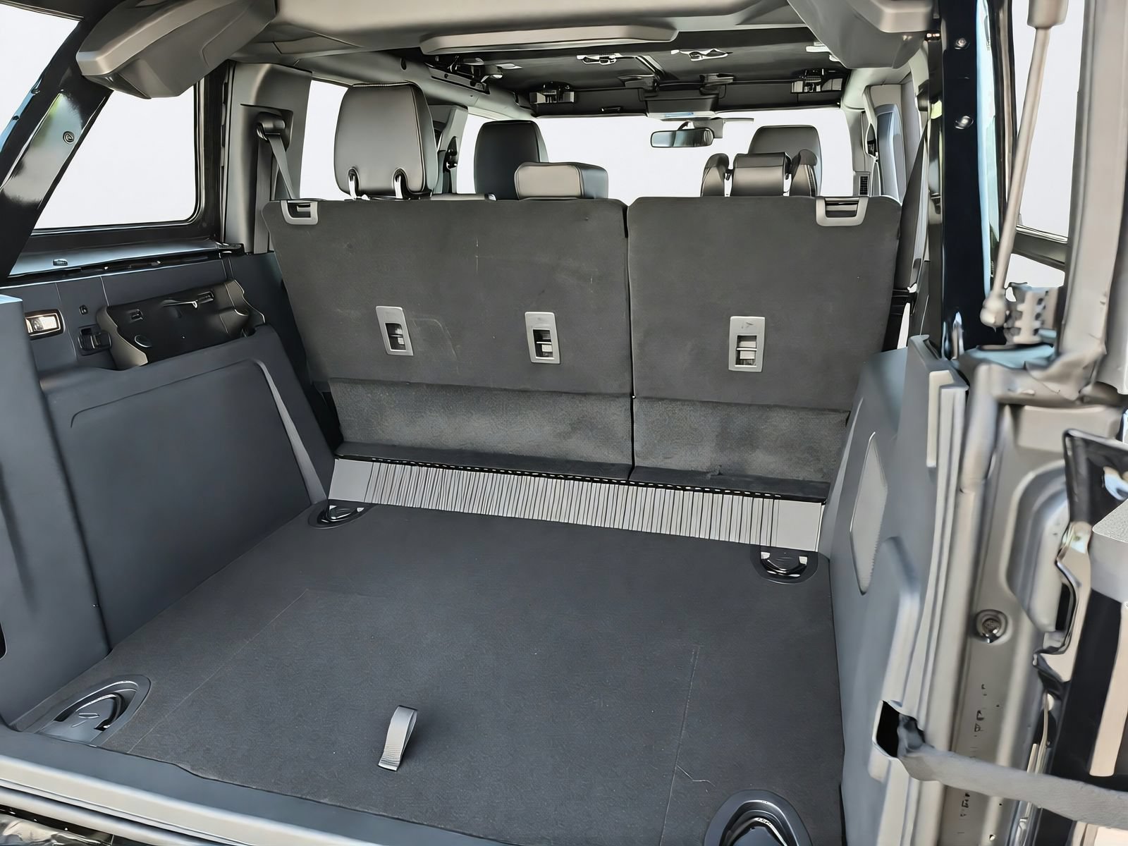 New 2026 Ford Bronco Outer Banks w/ Sasquatch Package AWD/4WD image 31