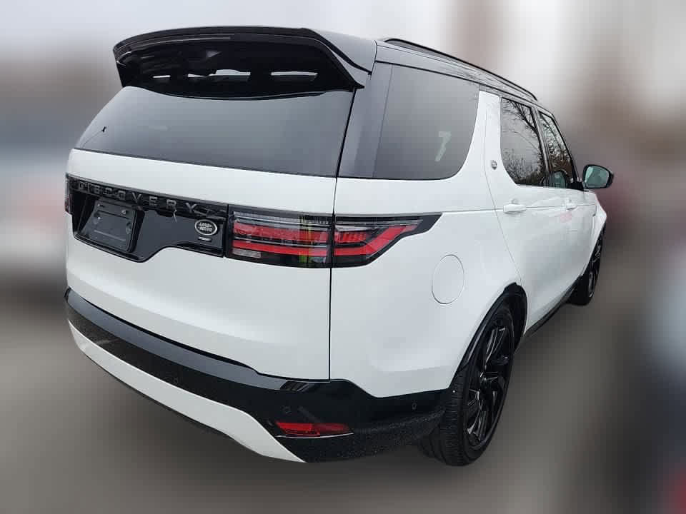 Used 2023 Land Rover Discovery S R-Dynamic image 3