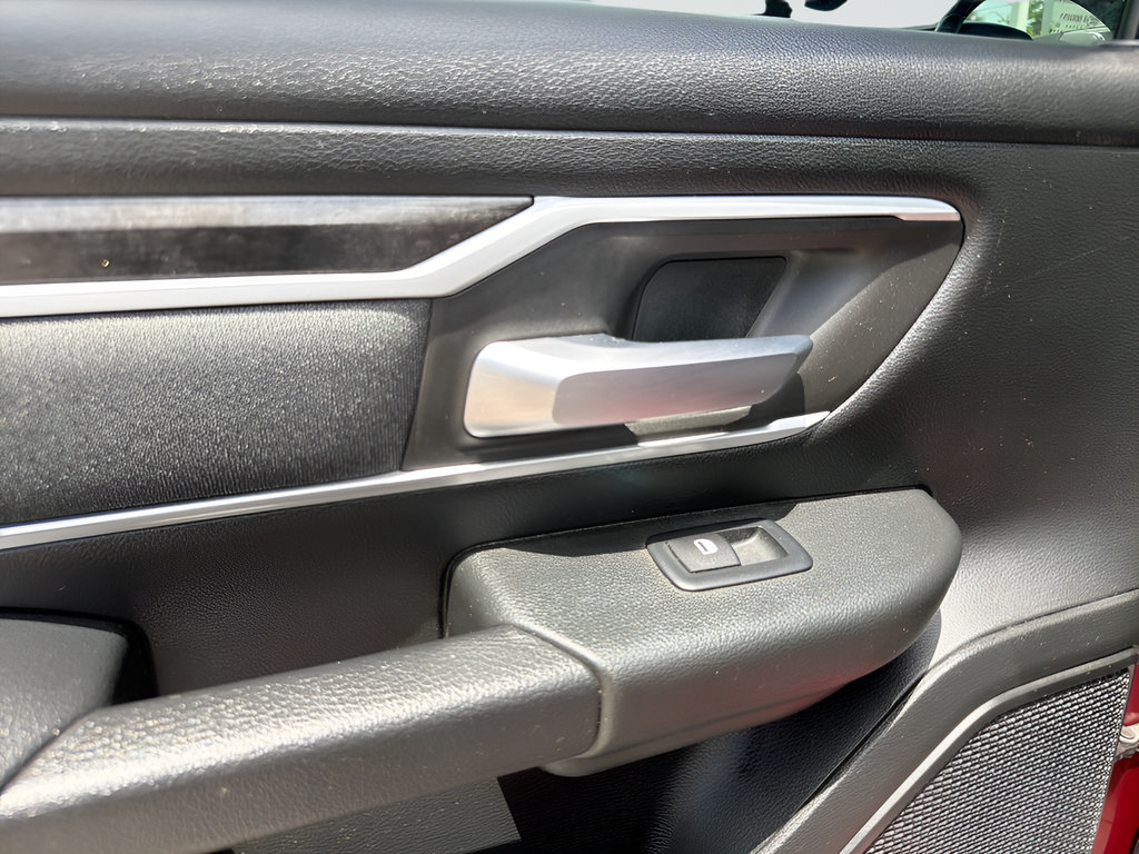 Used 2020 RAM 1500 Big Horn AWD/4WD image 18