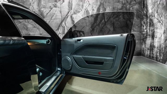 Used 2007 Ford Mustang Shelby GT500 RWD image 10