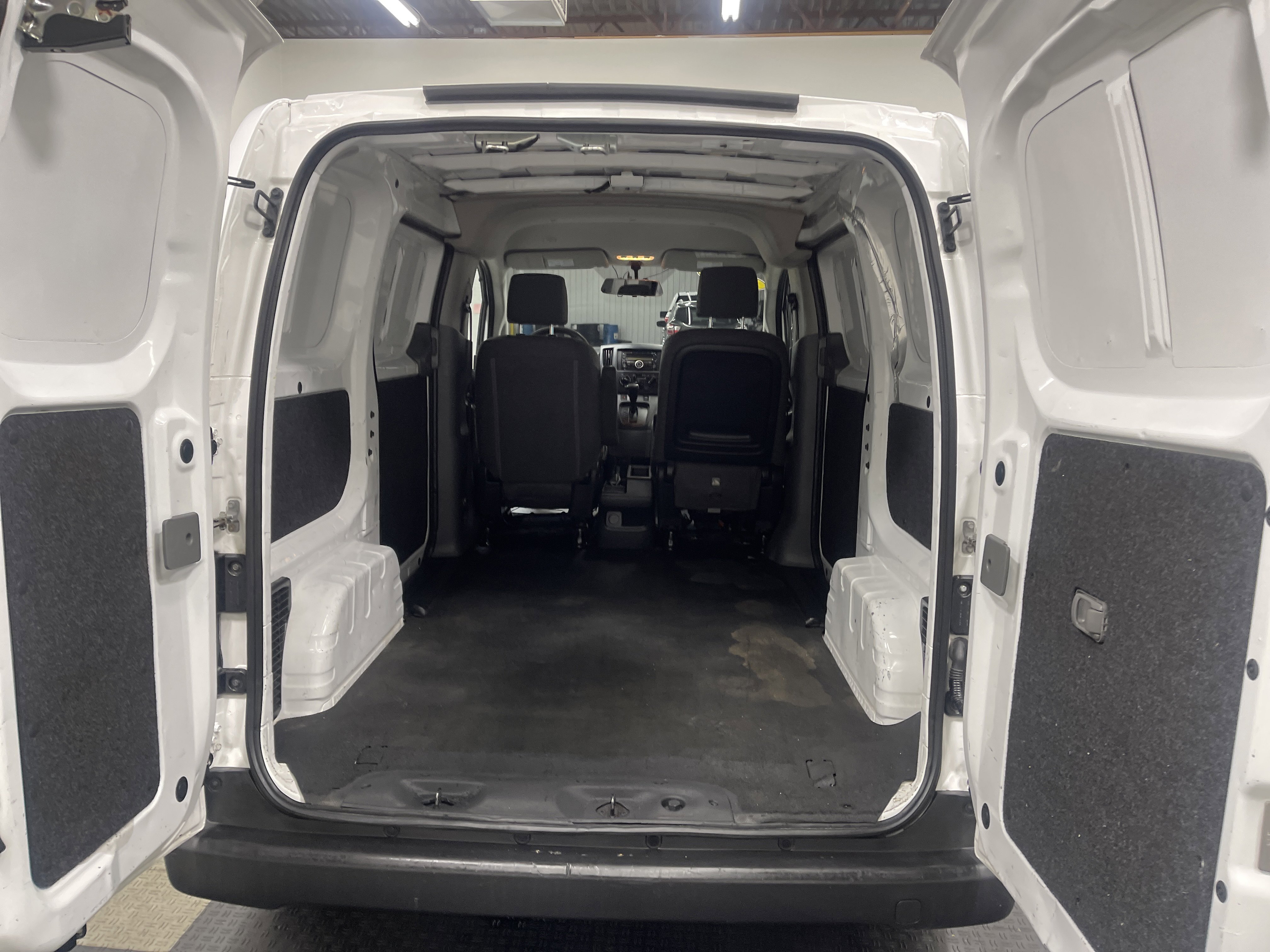 Used 2017 Chevrolet City Express LS image 15