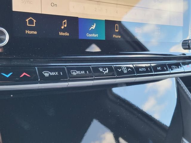 New 2026 Jeep Grand Wagoneer 4WD image 29