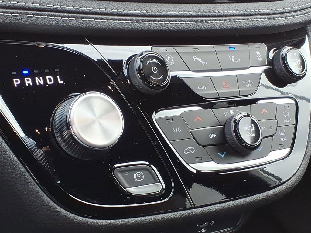 New 2026 Chrysler Pacifica Select image 26