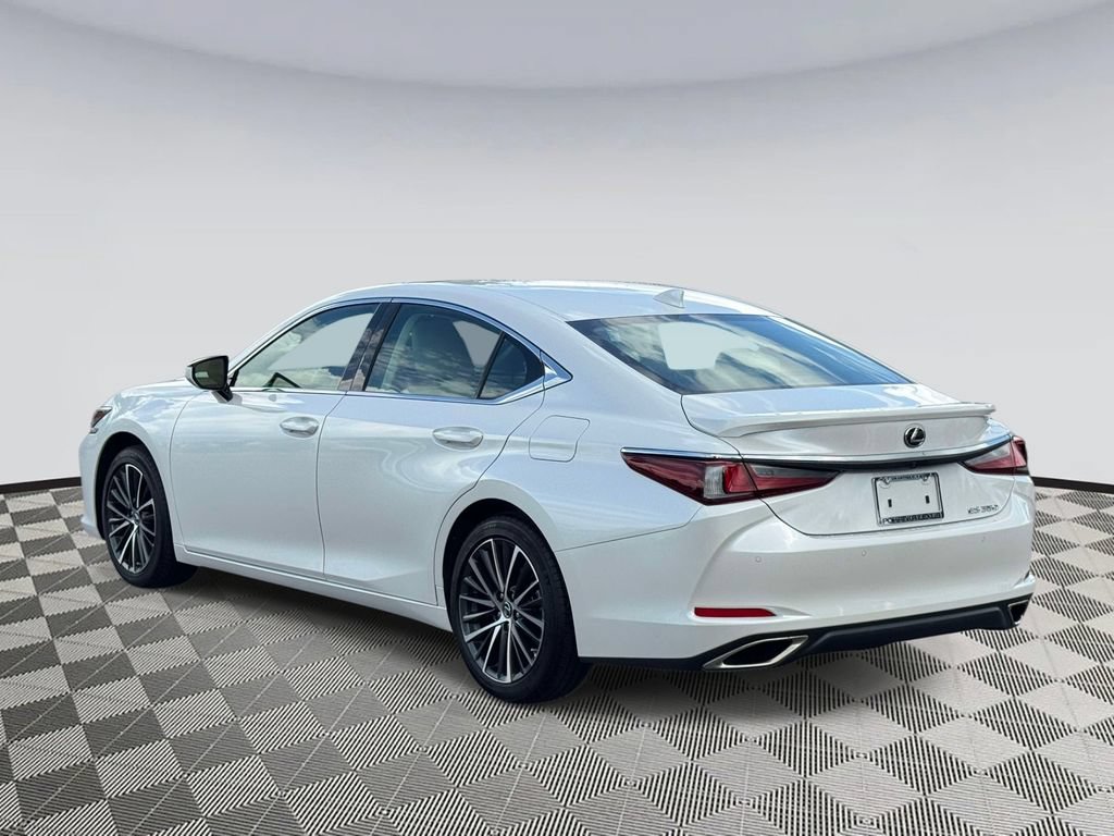 Used 2025 Lexus ES 350 w/ Premium Package FWD image 4