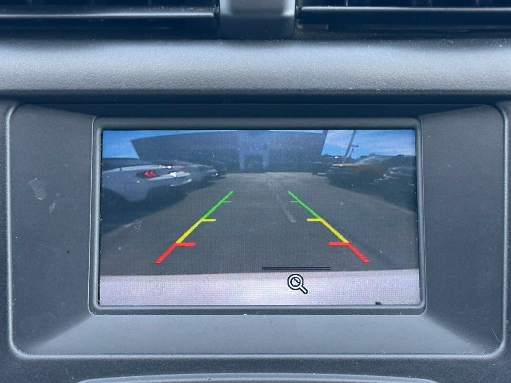 Used 2015 Ford Fusion SE w/ Equipment Group 201A FWD image 12