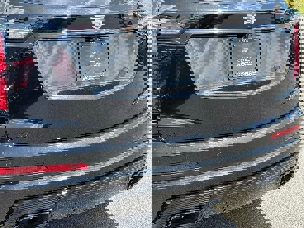 Certified 2024 Cadillac XT6 Sport w/ LPO, ONYX Package image 8