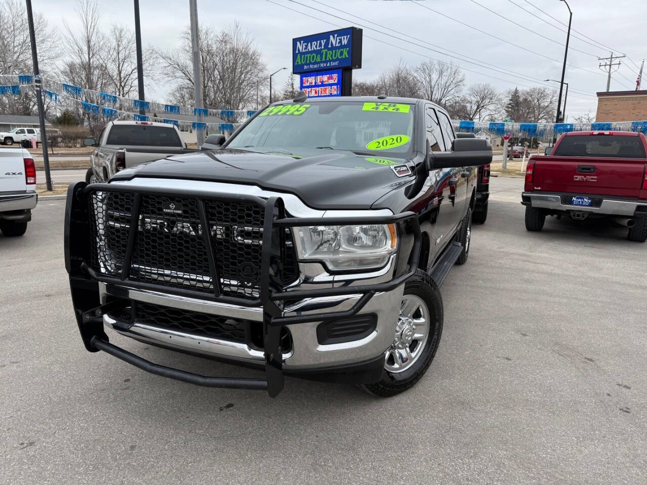 Used 2020 RAM 2500 Tradesman w/ Chrome Appearance Group AWD/4WD image 2