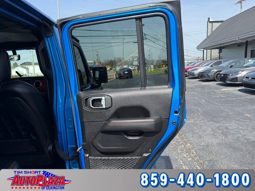 Used 2022 Jeep Gladiator Rubicon w/ LED Lighting Group AWD/4WD image 26