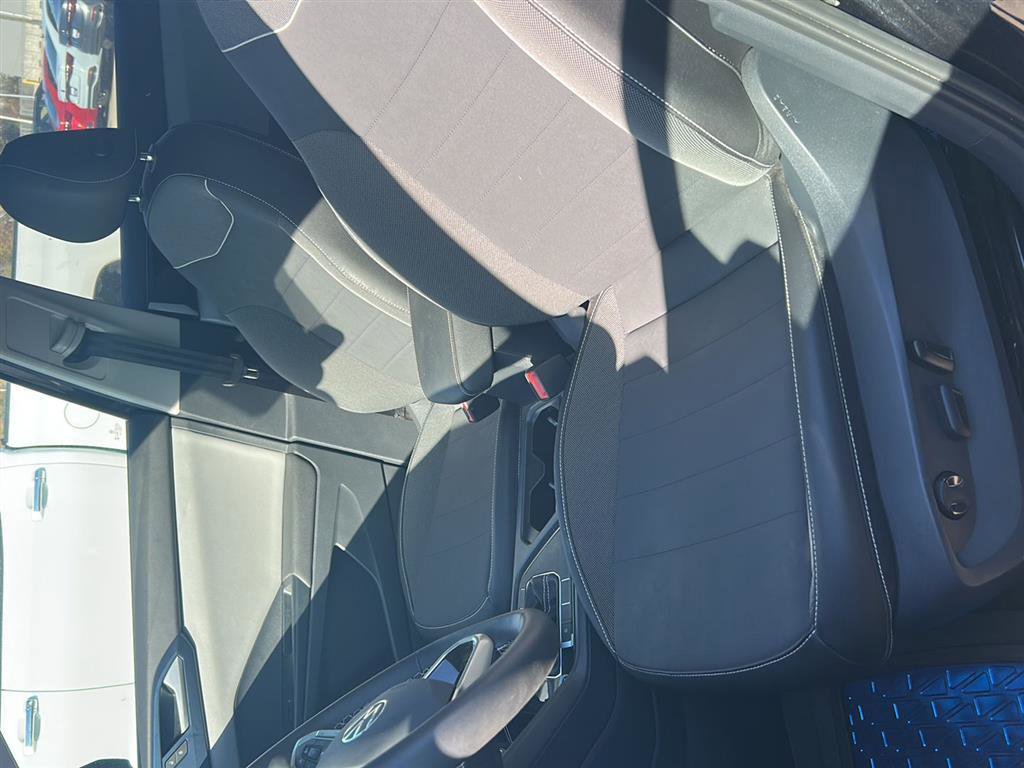 Used 2023 Volkswagen Taos SE image 7