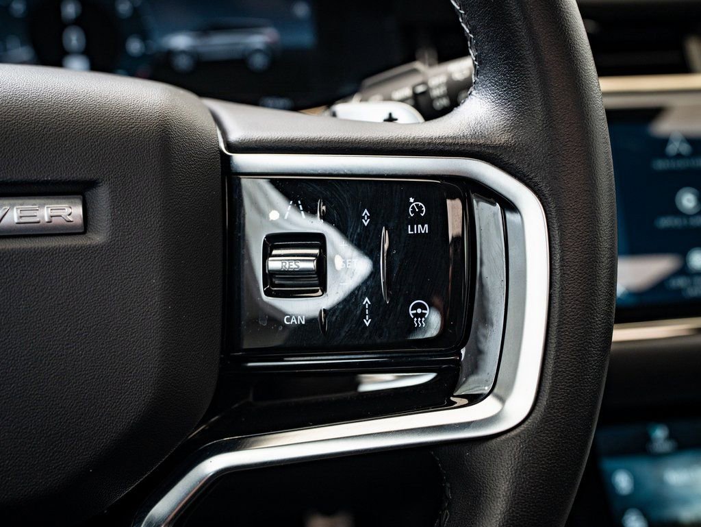 Certified 2023 Land Rover Range Rover Evoque R-Dynamic SE image 23