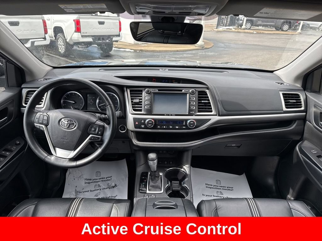 Used 2018 Toyota Highlander SE image 22