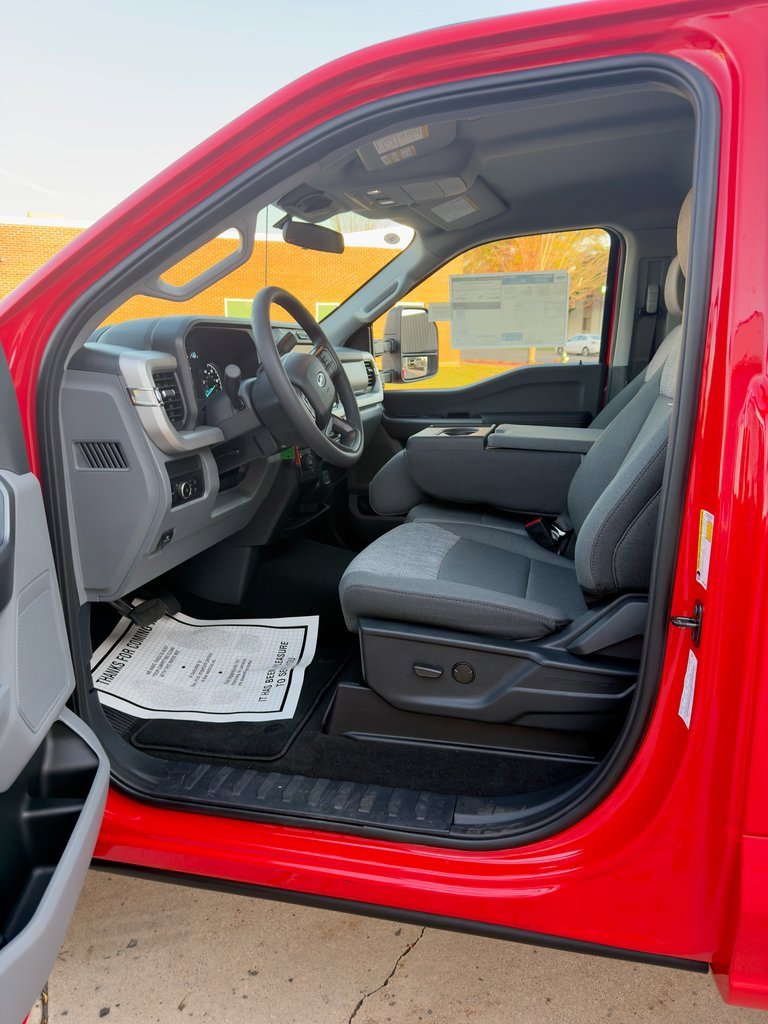 New 2026 Ford F350 XLT w/ 360-Degree Camera Package image 14