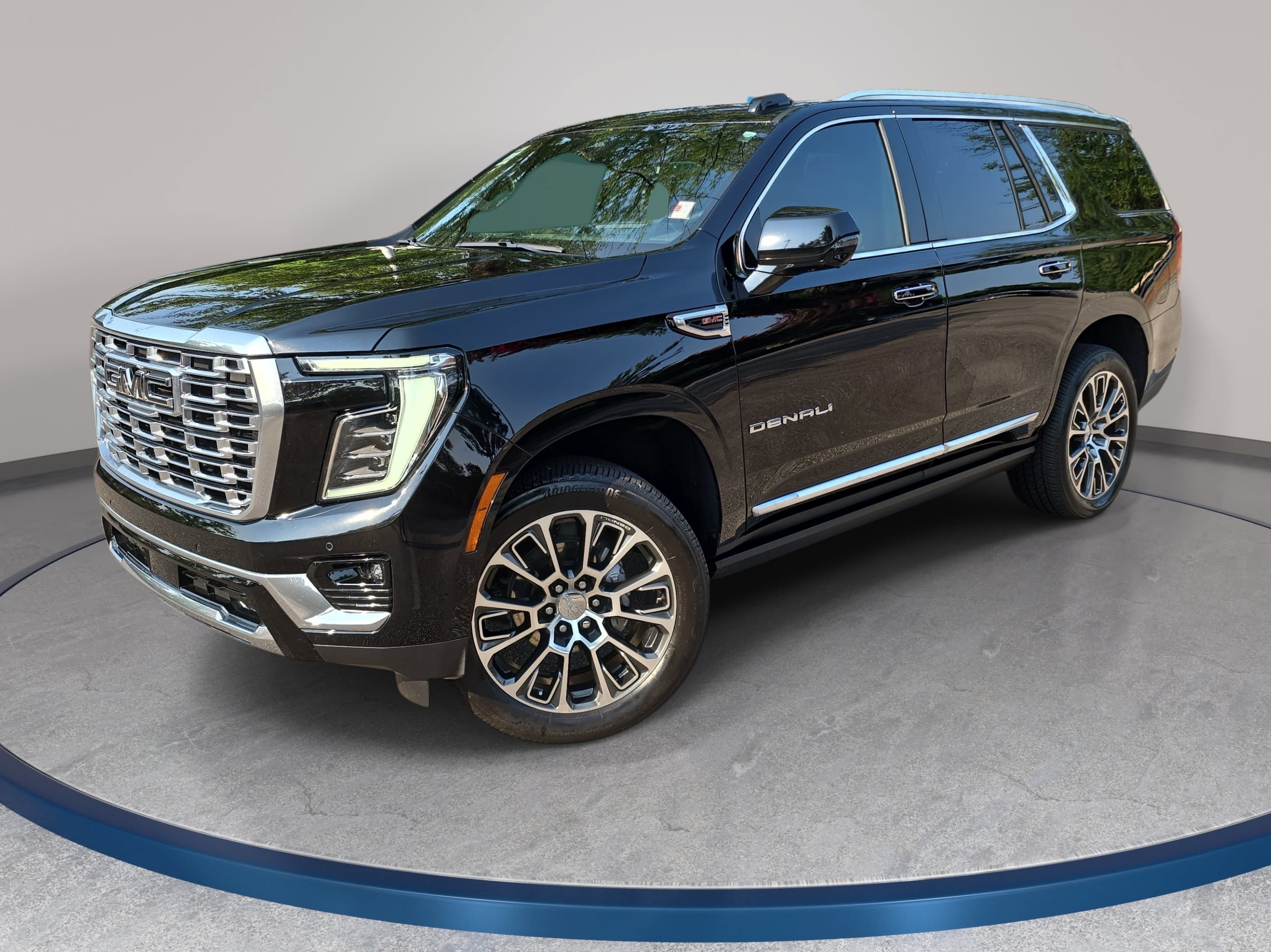 Used 2025 GMC Yukon Denali w/ Denali Reserve Package AWD/4WD image 1