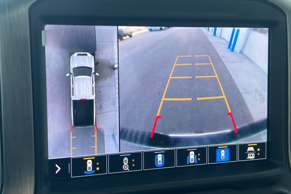 Used 2023 GMC Sierra 2500 Denali image 16