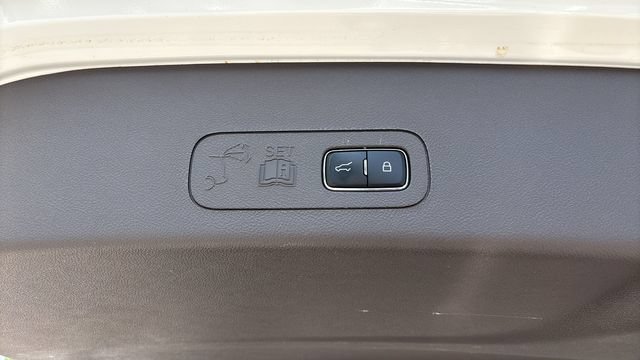 Used 2023 Lincoln Aviator Reserve w/ Equipment Group 201A AWD/4WD image 36